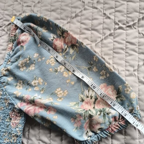 100% Cotton-Linen Blend American Eagle Baby Blue Floral Smocked Crop Top - Picture 8 of 12